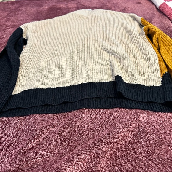 Brand new with tags FCT long sleeve turtleneck shirt - Picture 4 of 6